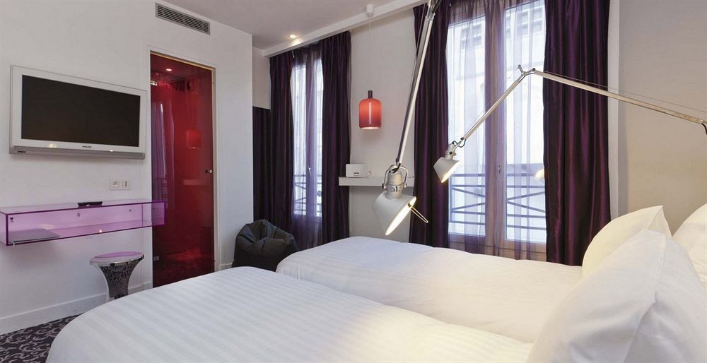 Color Design Hotel Paris Værelse billede